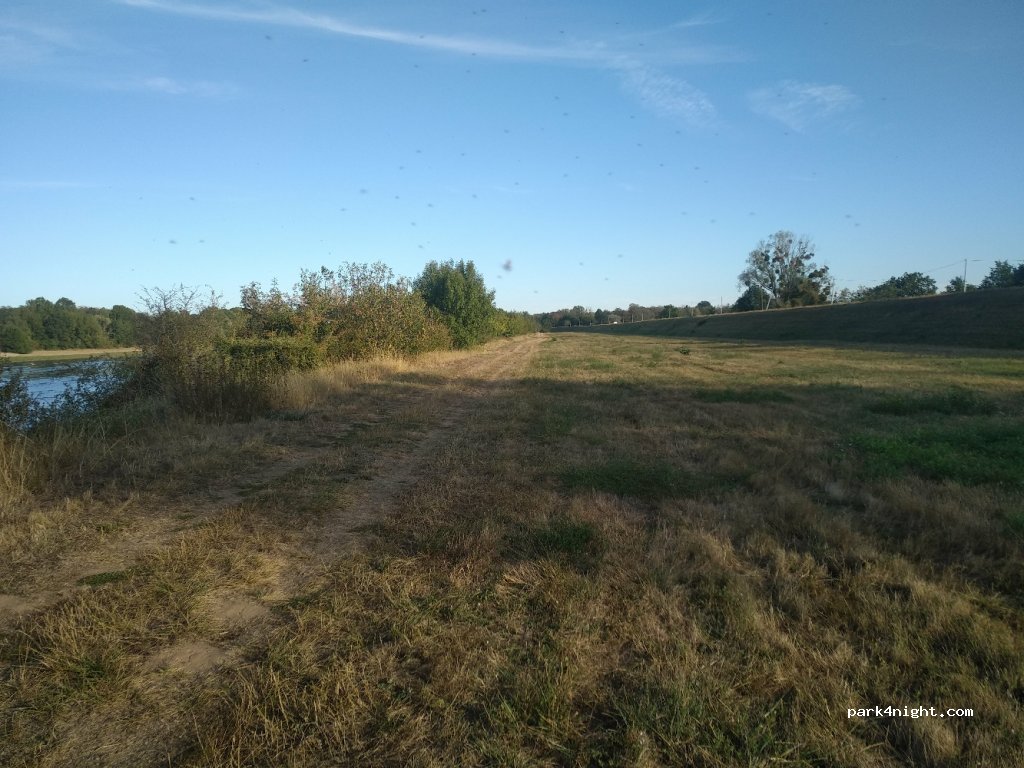 (45500) Saint-Martin-sur-Ocre - D951 — foto