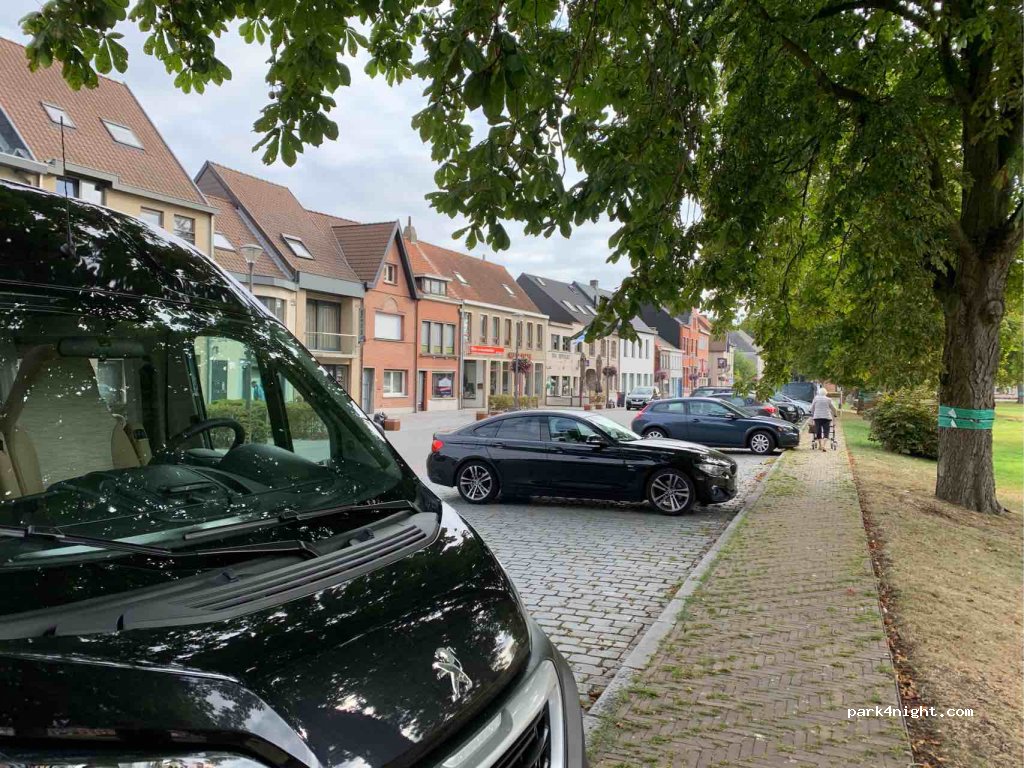 (9970) Kaprijke - 3 Plein — foto
