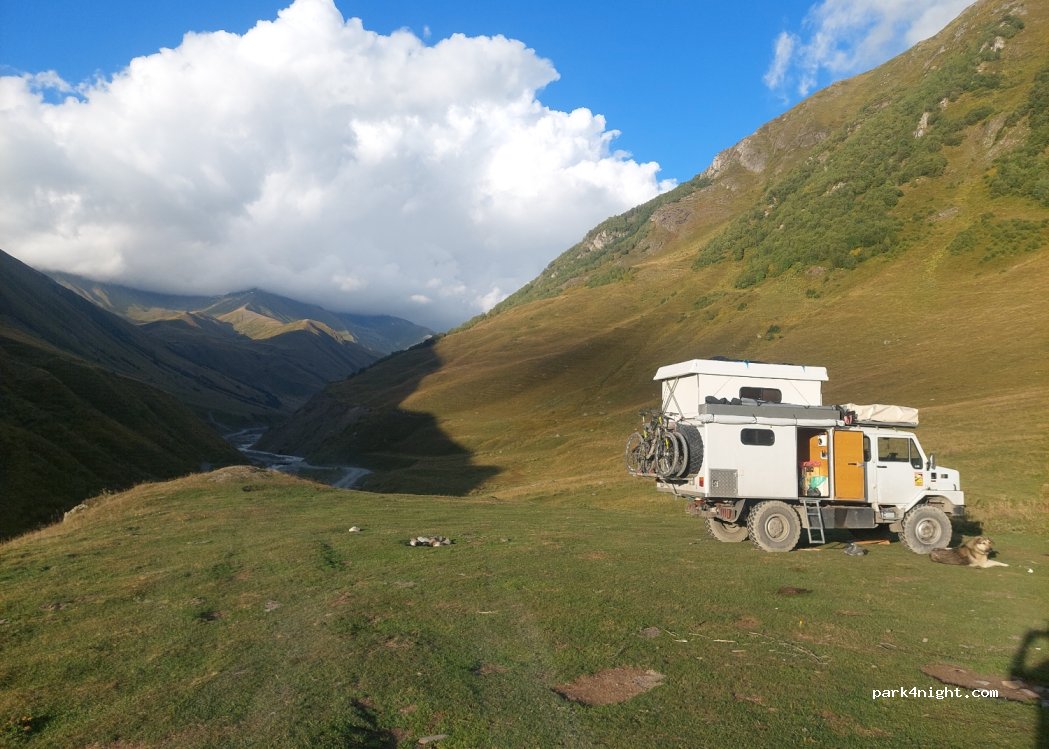 () Ushguli - Unnamed Road — foto 3