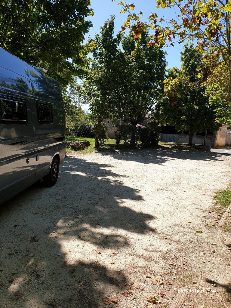 (33210) Léogeats - 25 Sansot — foto 2