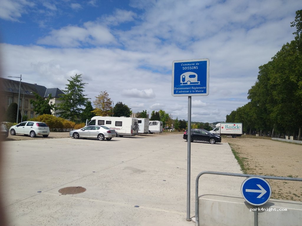 (02200) Soissons - 7 Rue Jean de Dormans — foto 2