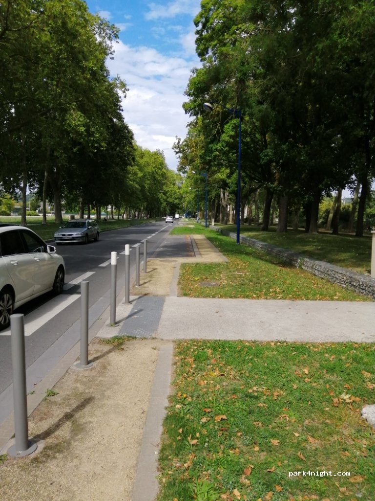 (02200) Soissons - 7 Rue Jean de Dormans — foto 3