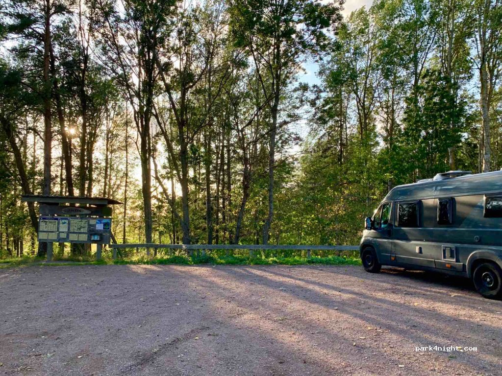 (590 21) Väderstad - Unnamed Road — foto