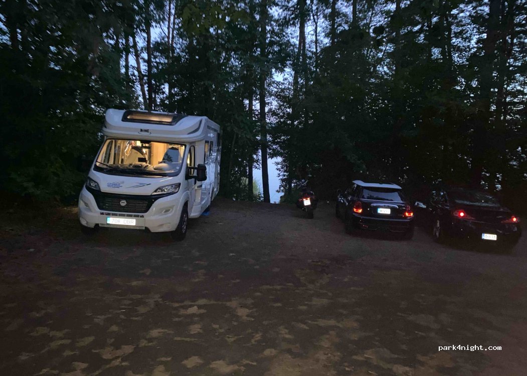(05-140) Skubianka - 26 Żeglarska — foto 4