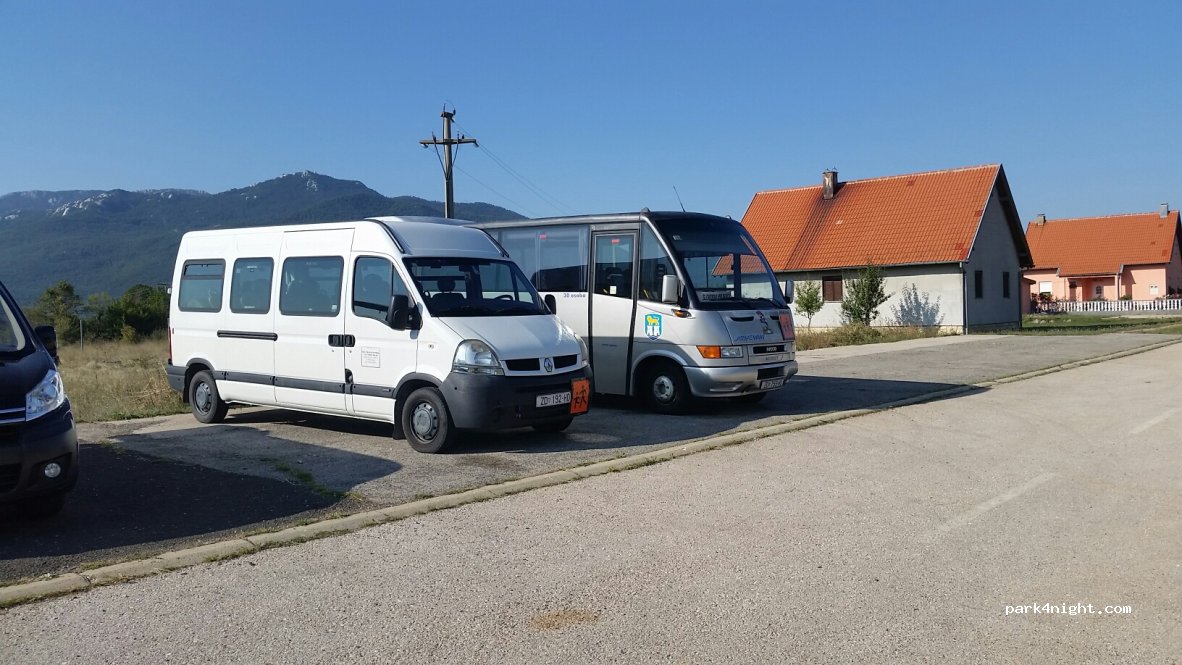 (23440) Gračac - 5 Ulica Kotromanića — foto