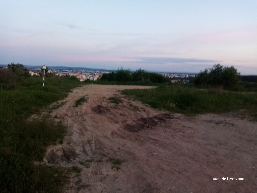 (323 00)  - 151 Kotíkovská — foto 2