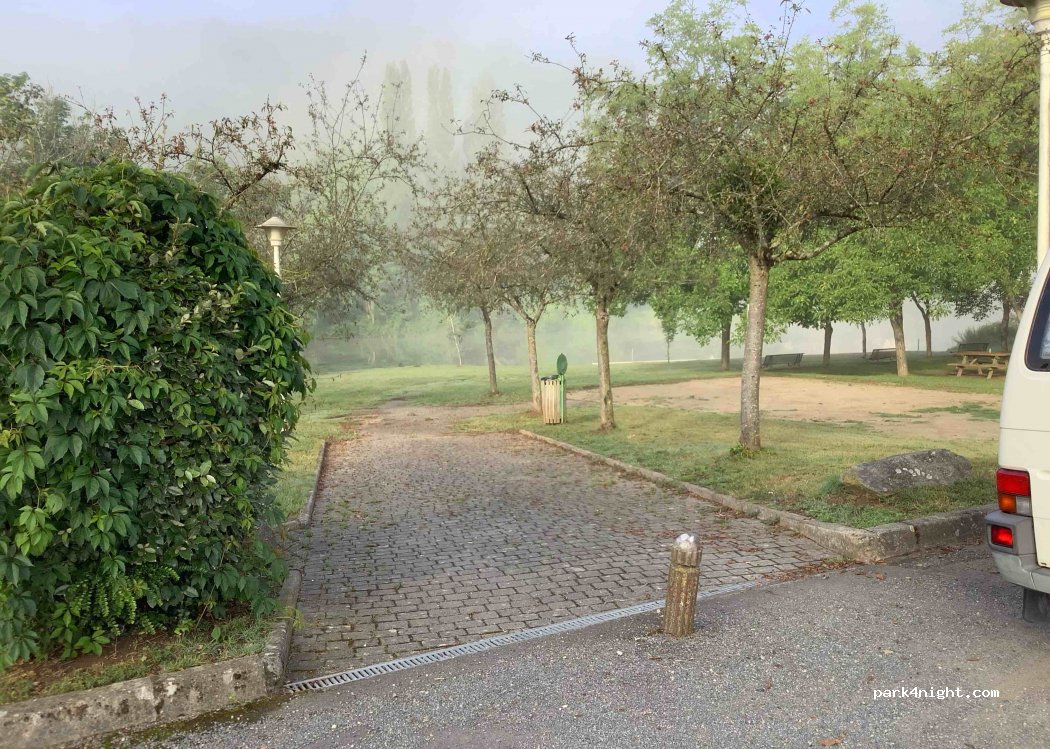 (12300) Livinhac-le-Haut - 20 Avenue Paul Ramadier — foto 2