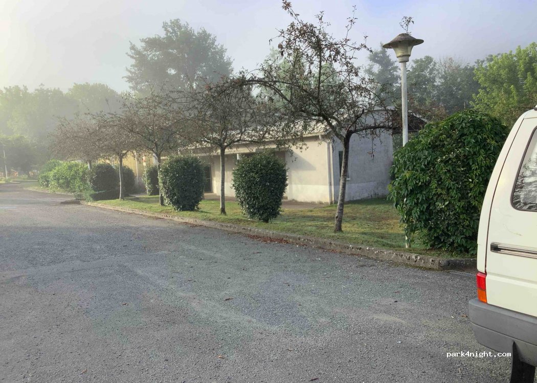 (12300) Livinhac-le-Haut - 20 Avenue Paul Ramadier — foto 3