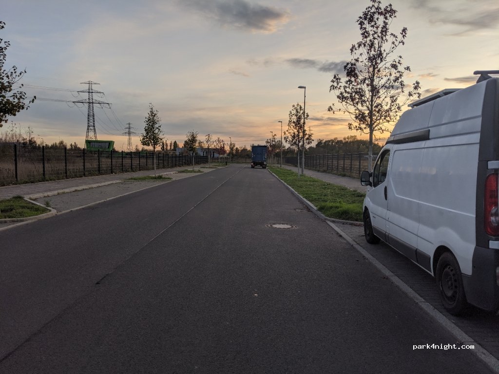 (13057) Berlin - 10 Hohenschönhauser Straße — foto 2