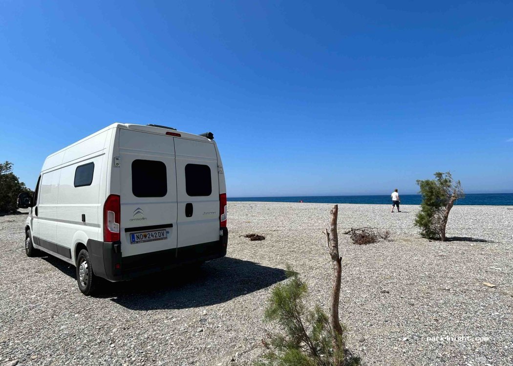 (740 53) Triopetra - Unnamed Road — foto 4