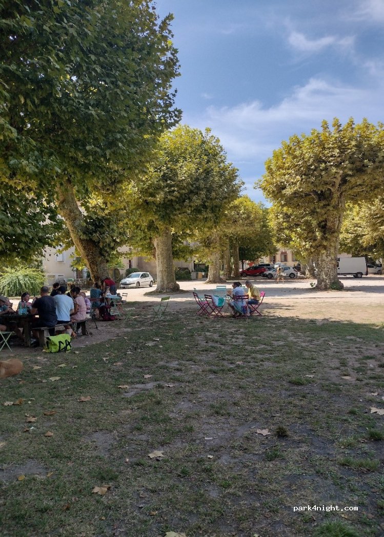 (46160) Marcilhac-sur-Célé - Le Bourg — foto