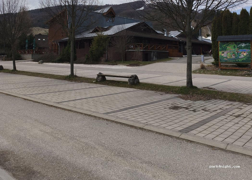 (038 35) Valča - Unnamed Road — foto 4