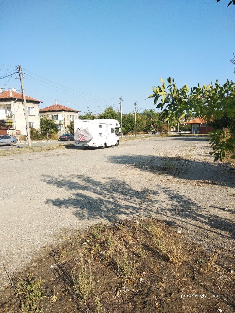(2210) Dragoman - Unnamed Road — foto