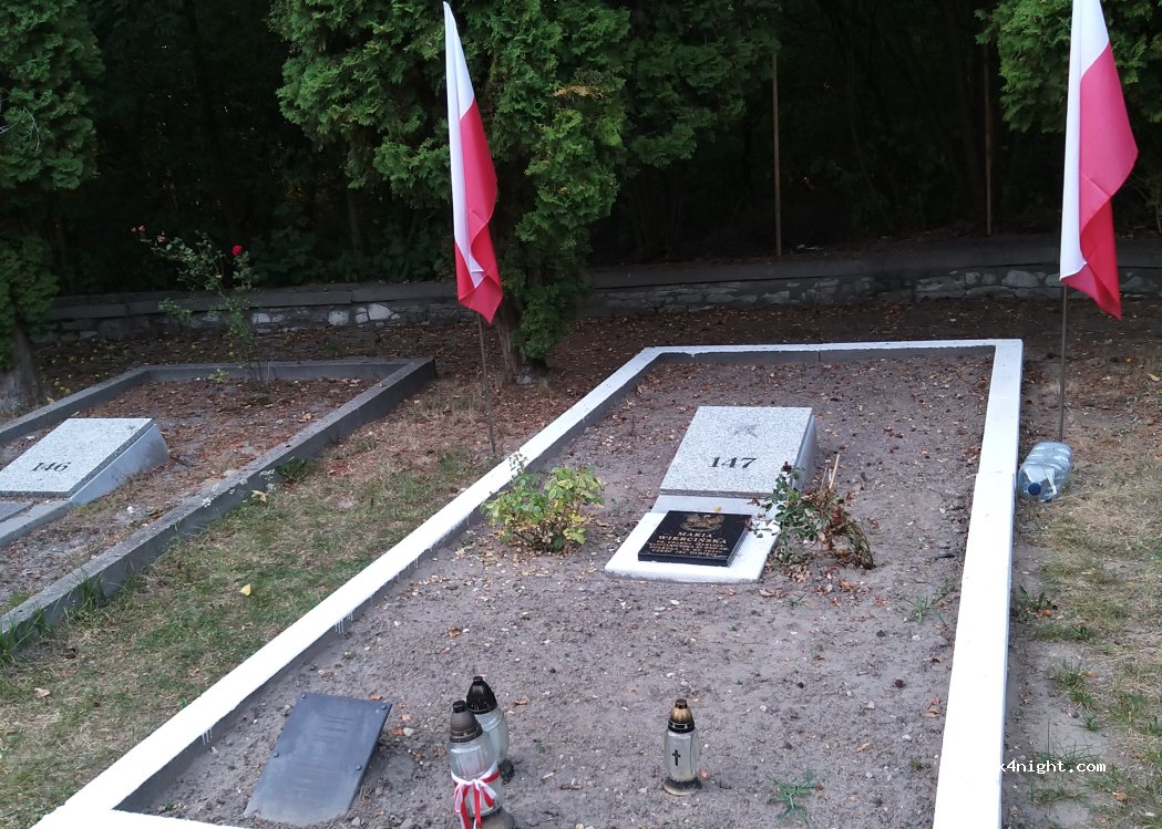 (24-120) Kazimierz Dolny - 68 Czerniawy — foto 2