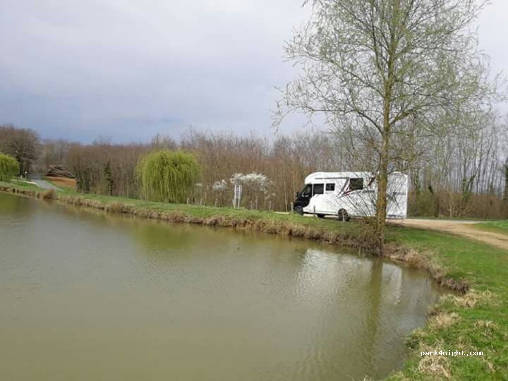 (01660) Mézériat - Route de Fay — foto 2