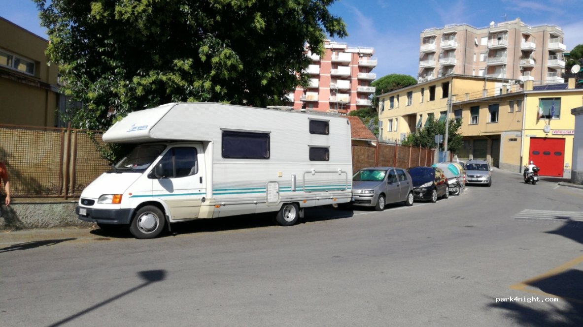 (16035) Rapallo - via cerisola — foto