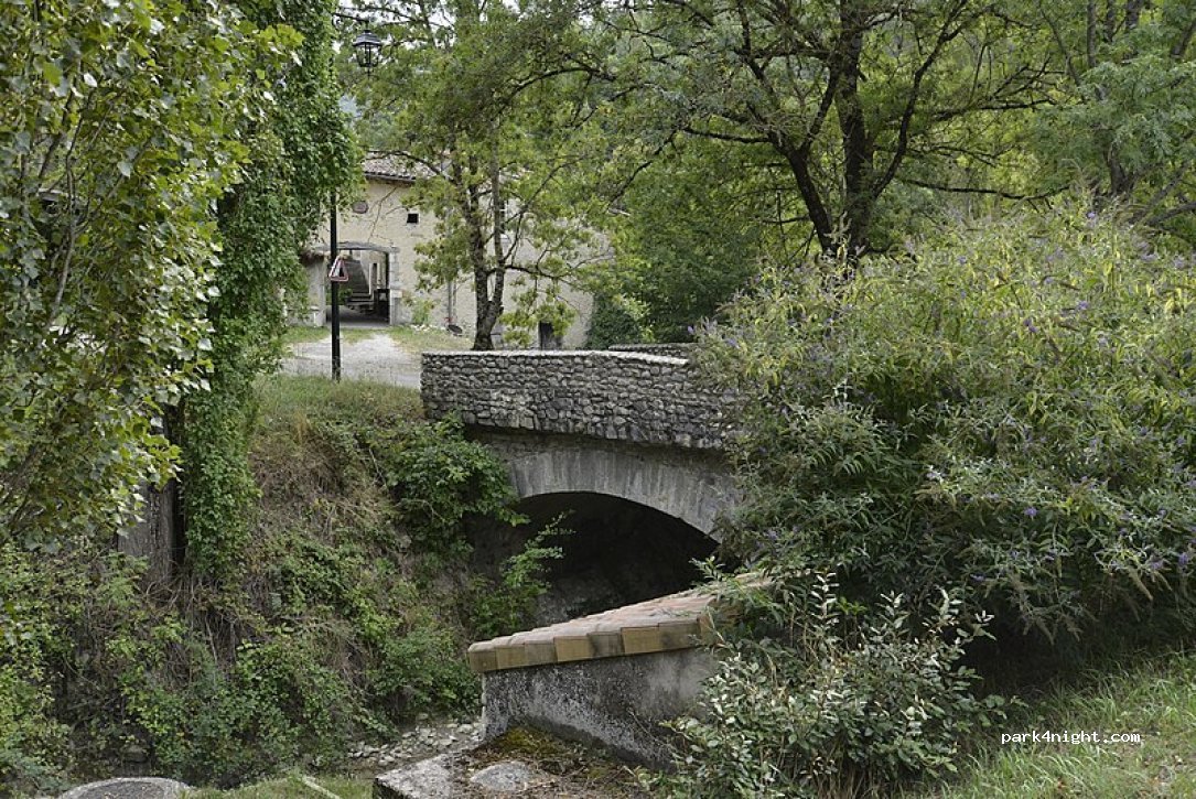 (26400) Eygluy-Escoulin - La Motte D 172 — foto