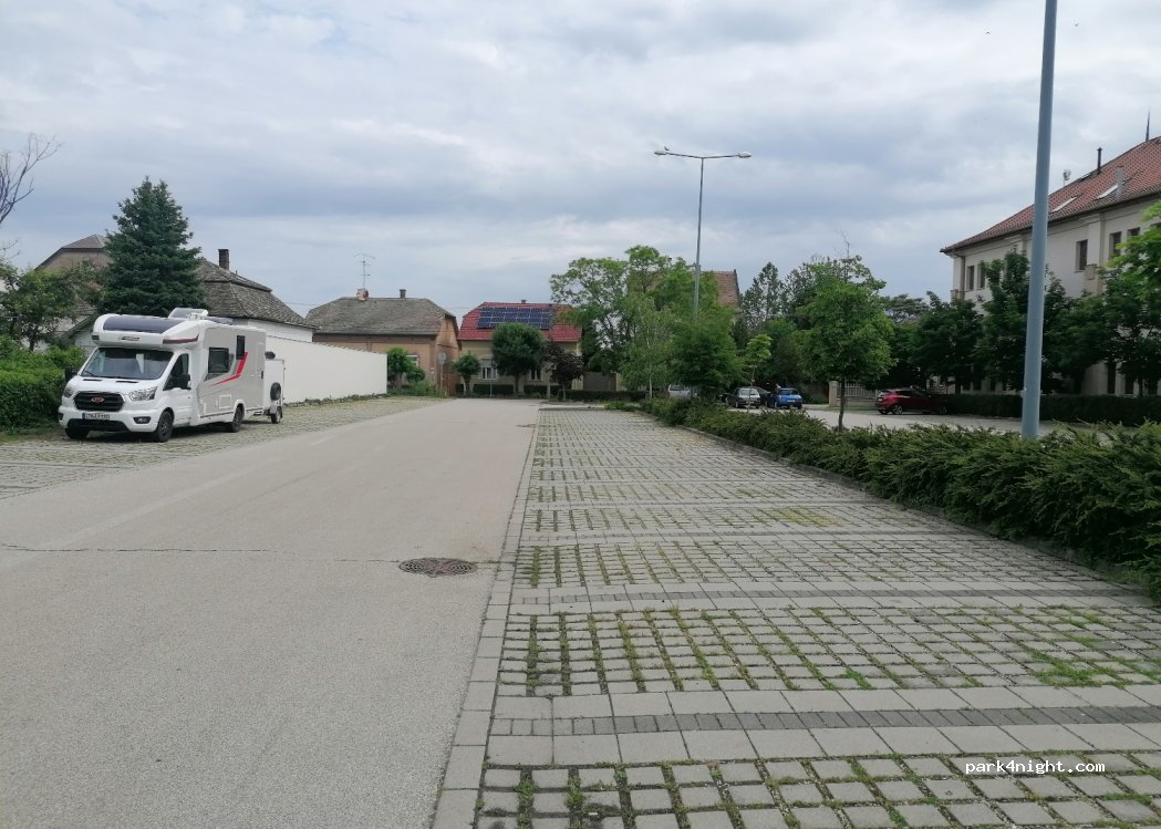 (6900) Makó - 3 Petőfi park — foto 4