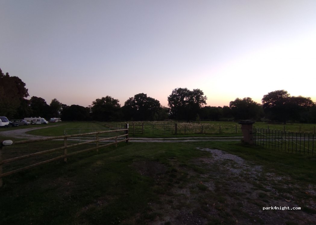 Belmont Hall Campsite — foto 3