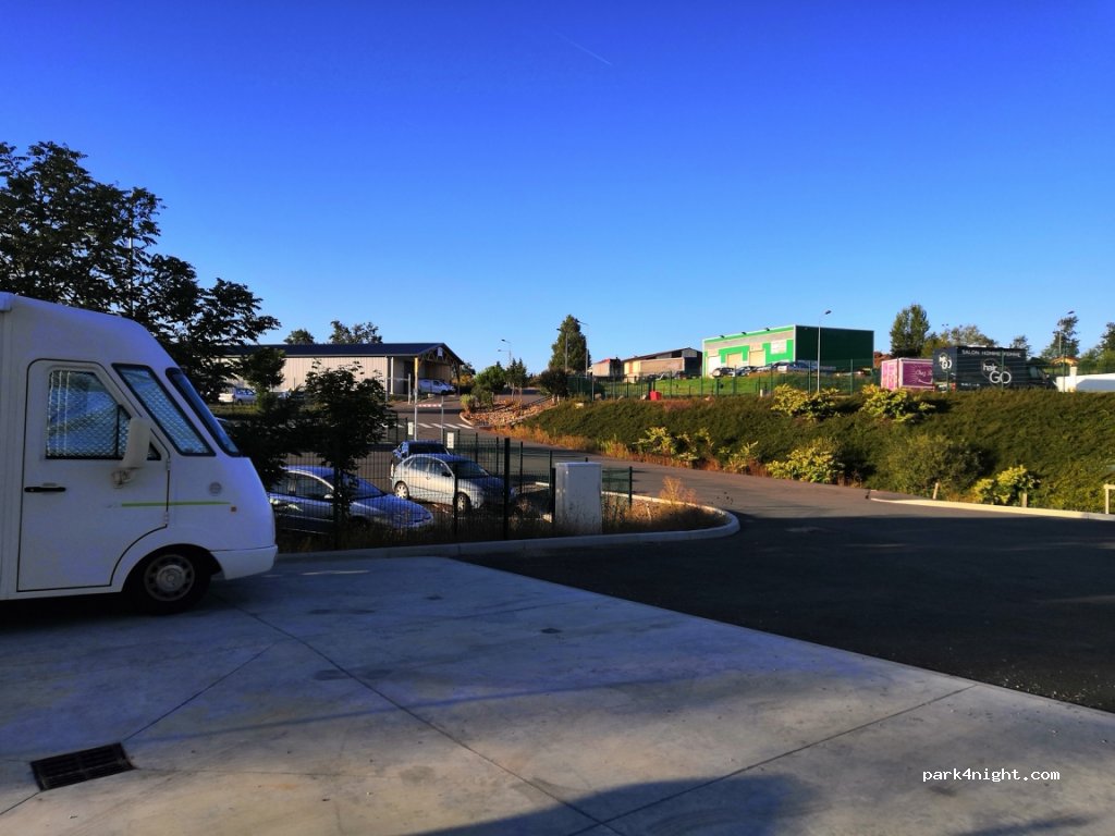 (42360) Panissières - Le Roule — foto 3