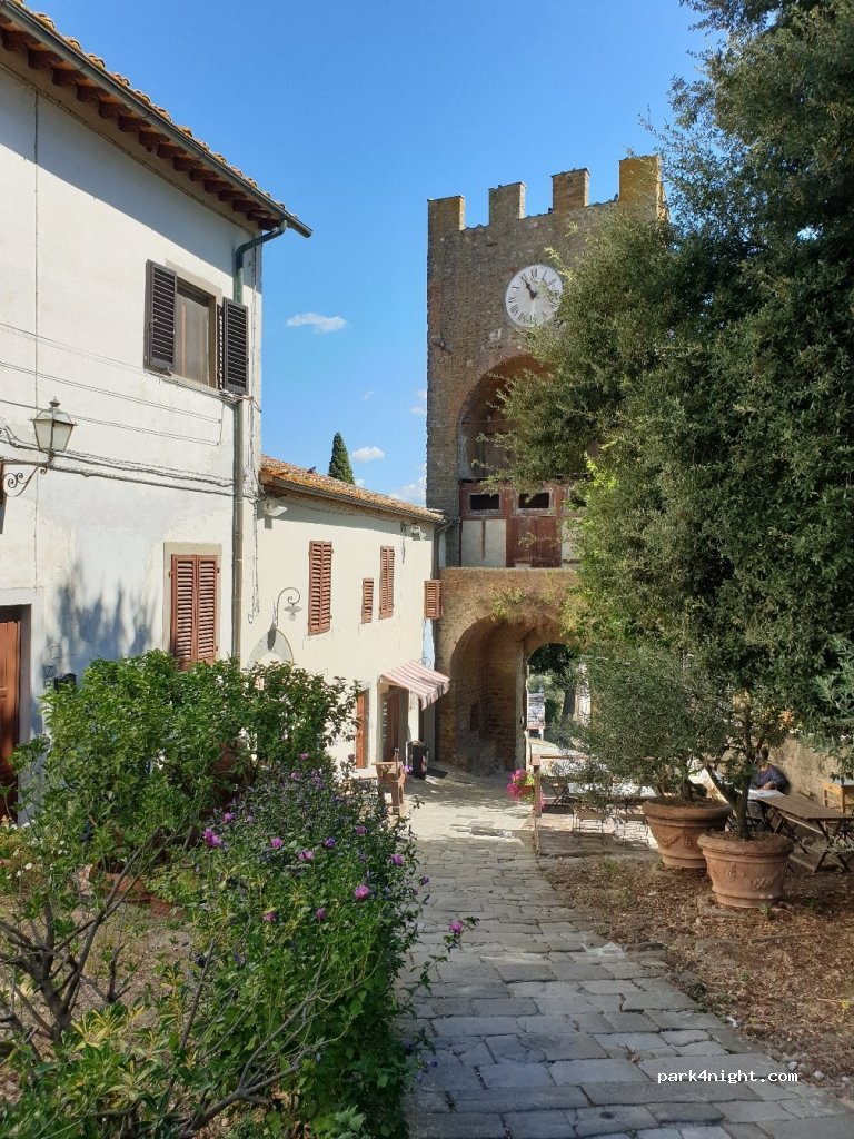 (59015) Artimino - 2 Via della Chiesa — foto