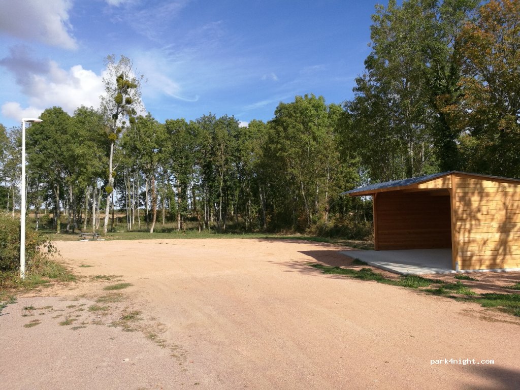 (21210) Montlay-en-Auxois - 2 Chemin Champs Robot — foto