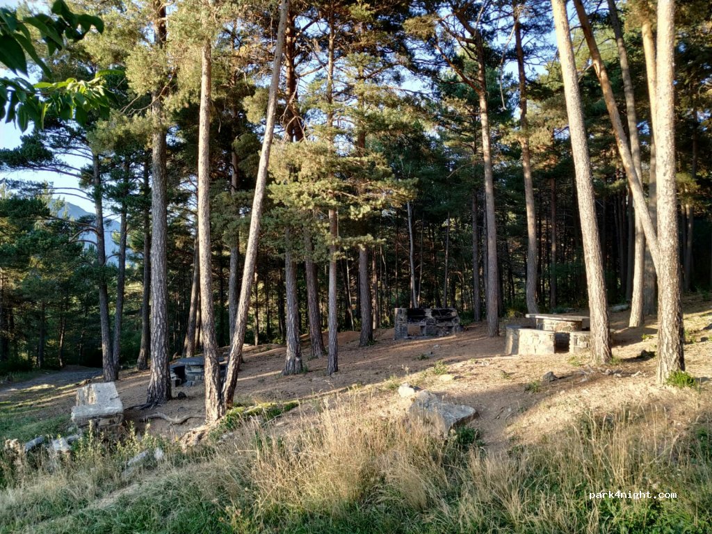 (AD600) Sant Julià de Lòria - 676 Carretera de la Rabassa — foto 2