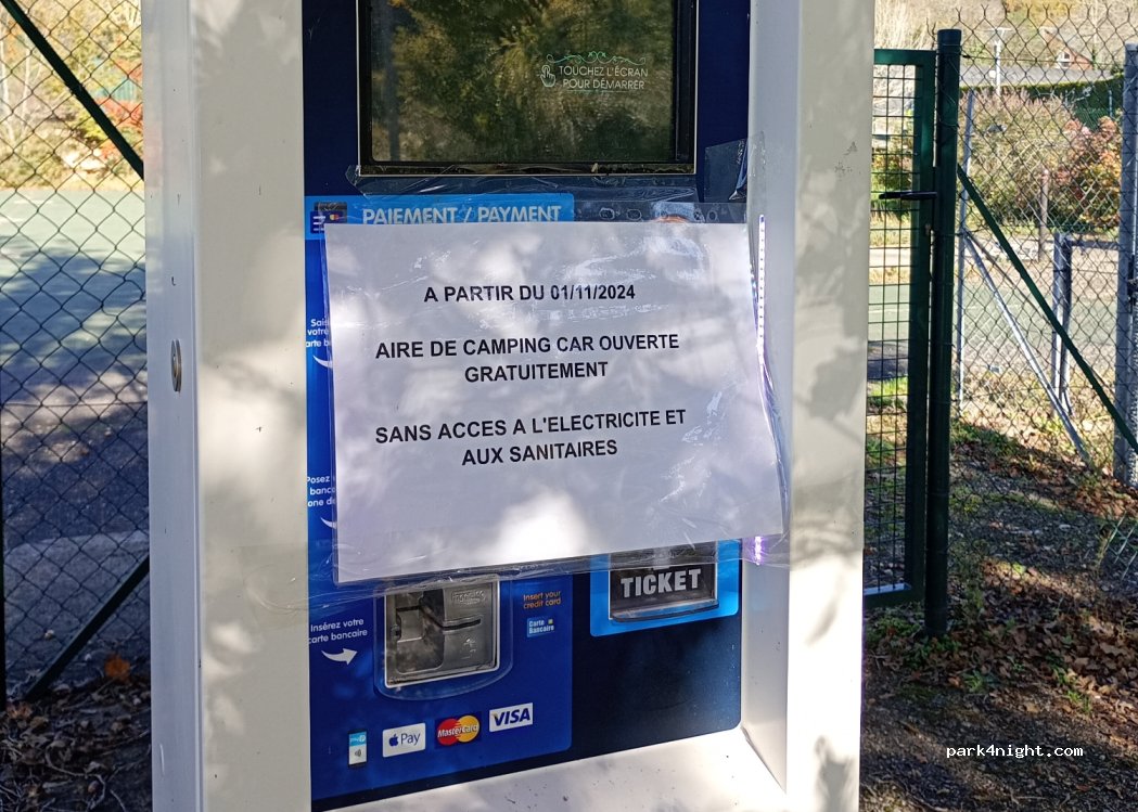 Aire de camping-cars Najac — foto 5