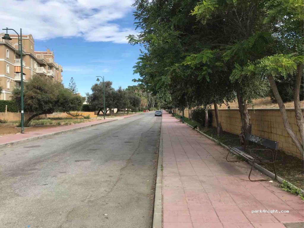 (29004) Málaga - 50 Calle Guadalhorce — foto