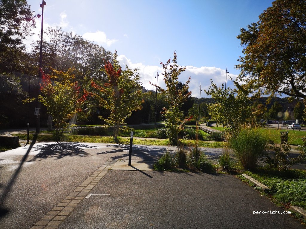 (29000) Quimper - 15 Boulevard du Moulin au Duc — foto