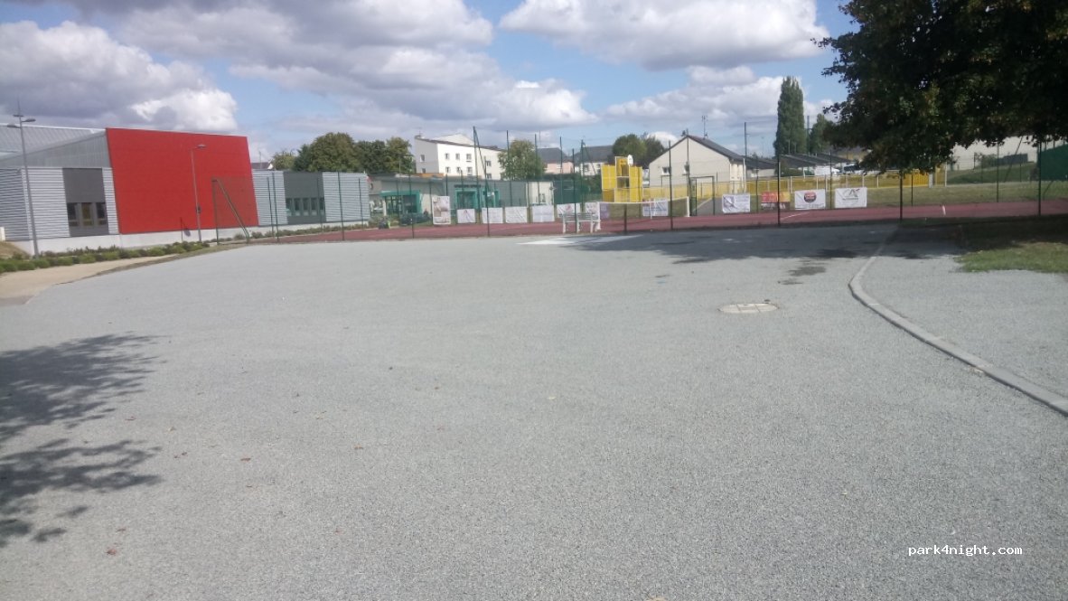 (53500) Ernée - 1 Rue Jean Moulin — foto