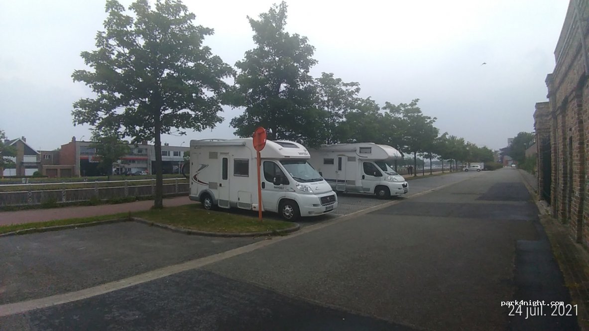 (8000) Brugge - 15 Sint-Pieterskaai — foto 2