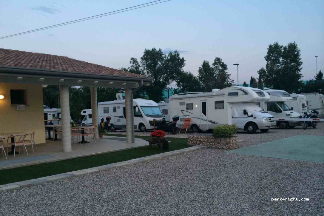 (37019) Peschiera del Garda - A4 Torino-Trieste — foto