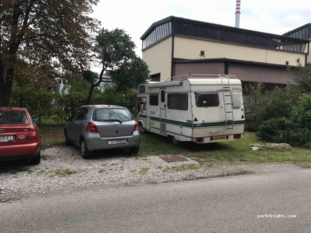 (10110) Zagreb - 12 Zagorska ulica — foto 2