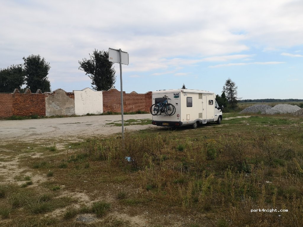 (55-200) Godzikowice - 12 Spółdzielcza — foto