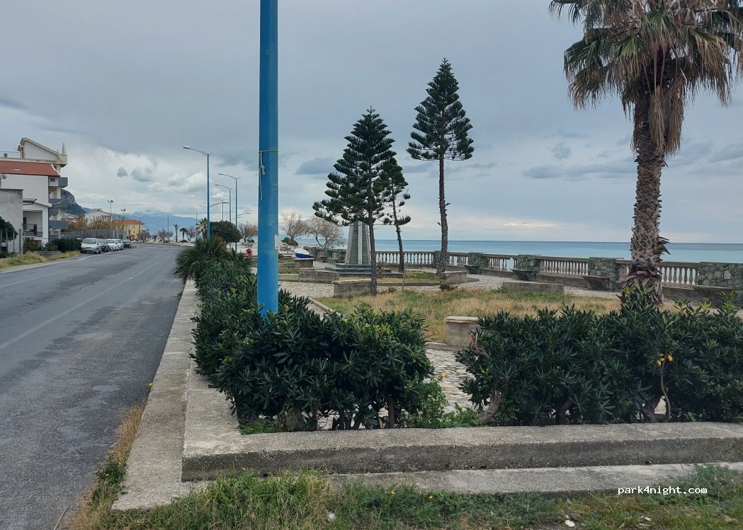 (87022) Cetraro Marina - Via Libertà — foto