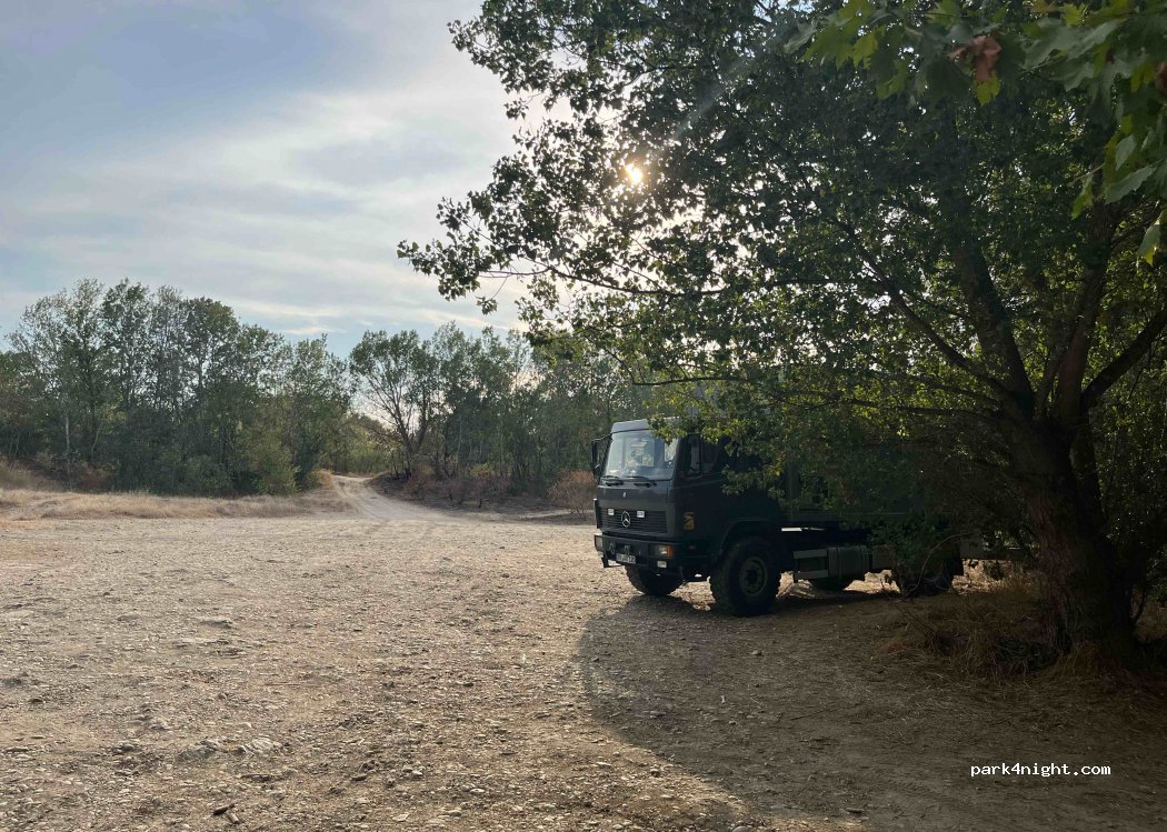 (30210) Fournes - Unnamed Road — foto 3