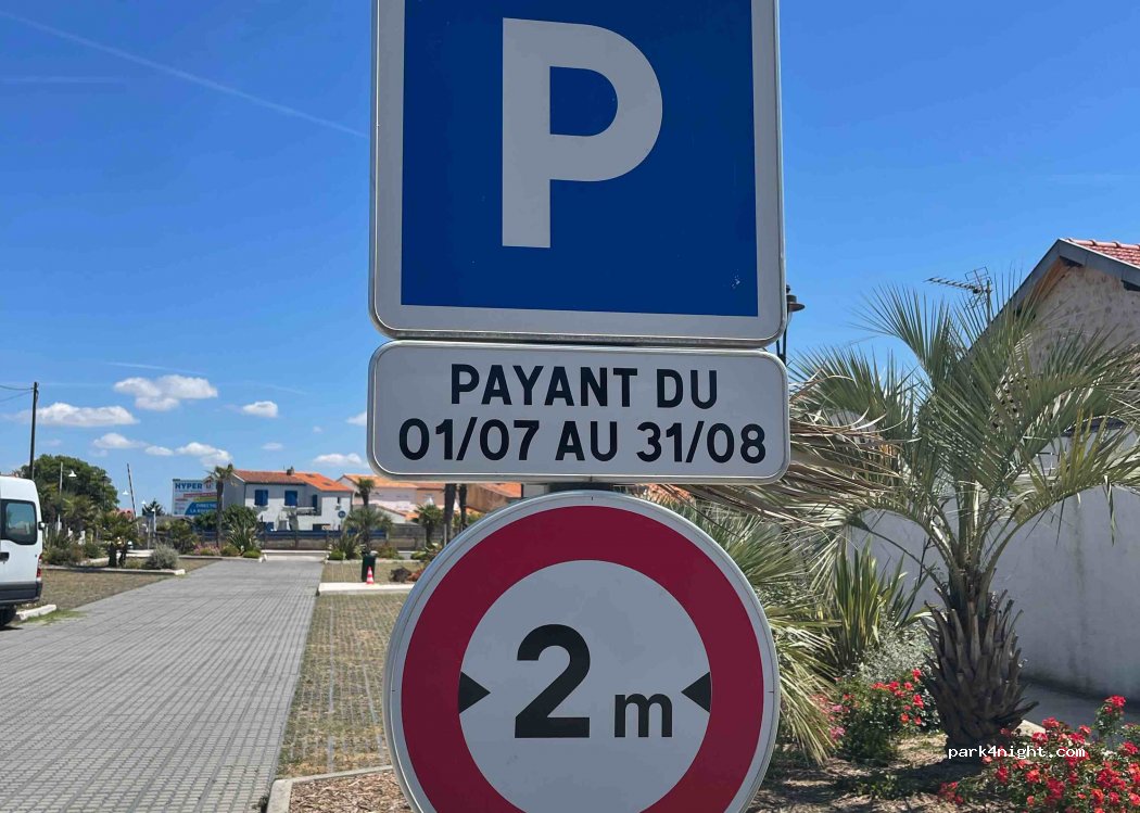 (17340) Châtelaillon-Plage - 4 Boulevard de la Mer — foto 3