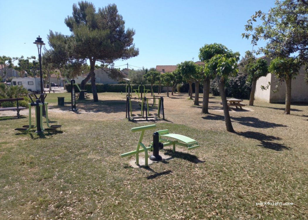 (17340) Châtelaillon-Plage - 4 Boulevard de la Mer — foto 4