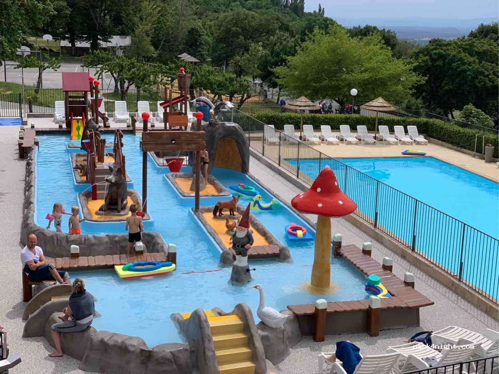 Camping les Charmilles — foto