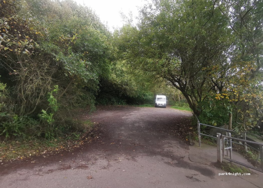 (KA19 8JU)  - Unnamed Road — foto 2