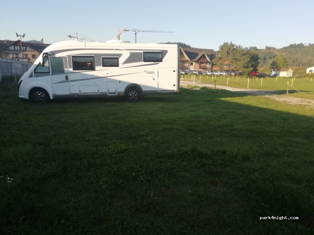 (034 83) Bešeňová - Unnamed Road — foto 2