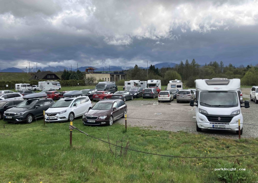 (034 83) Bešeňová - Unnamed Road — foto 3