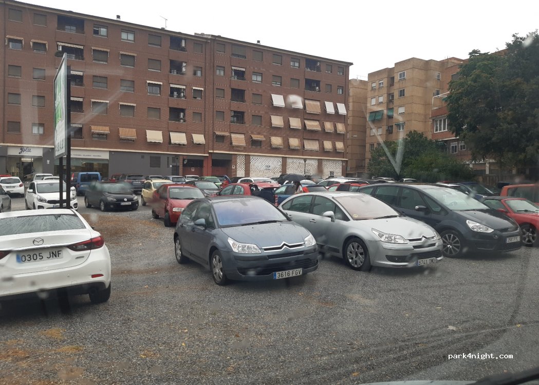 (18014) Granada - 2 Calle Andanada — foto 2