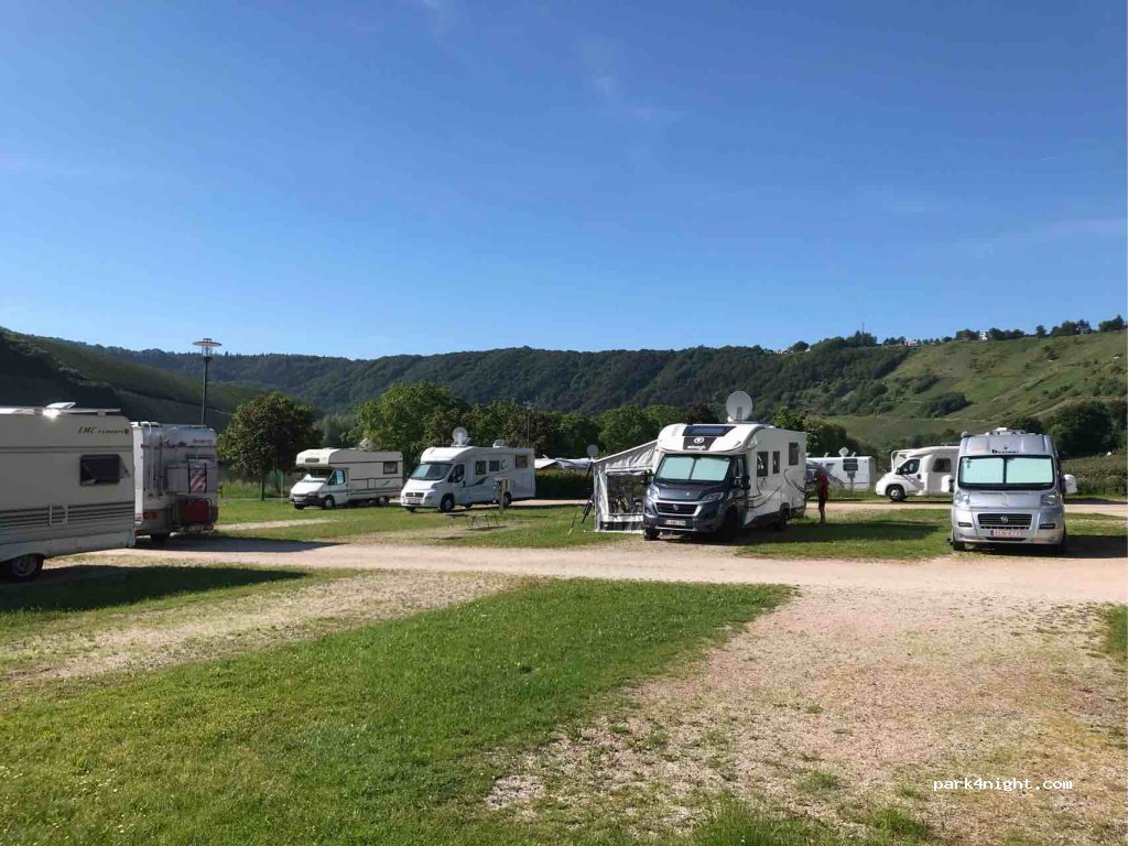 (54498) Piesport - 17 Moselstraße — foto