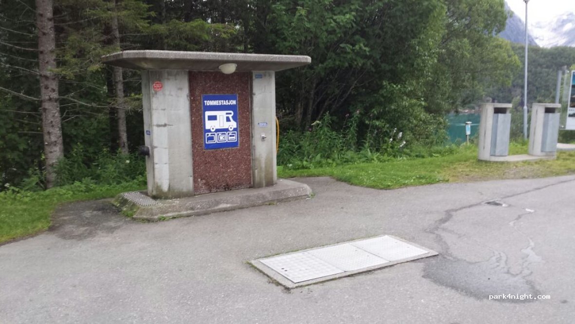 (8178) Halsa - 22 Riksvei 17 — foto 2