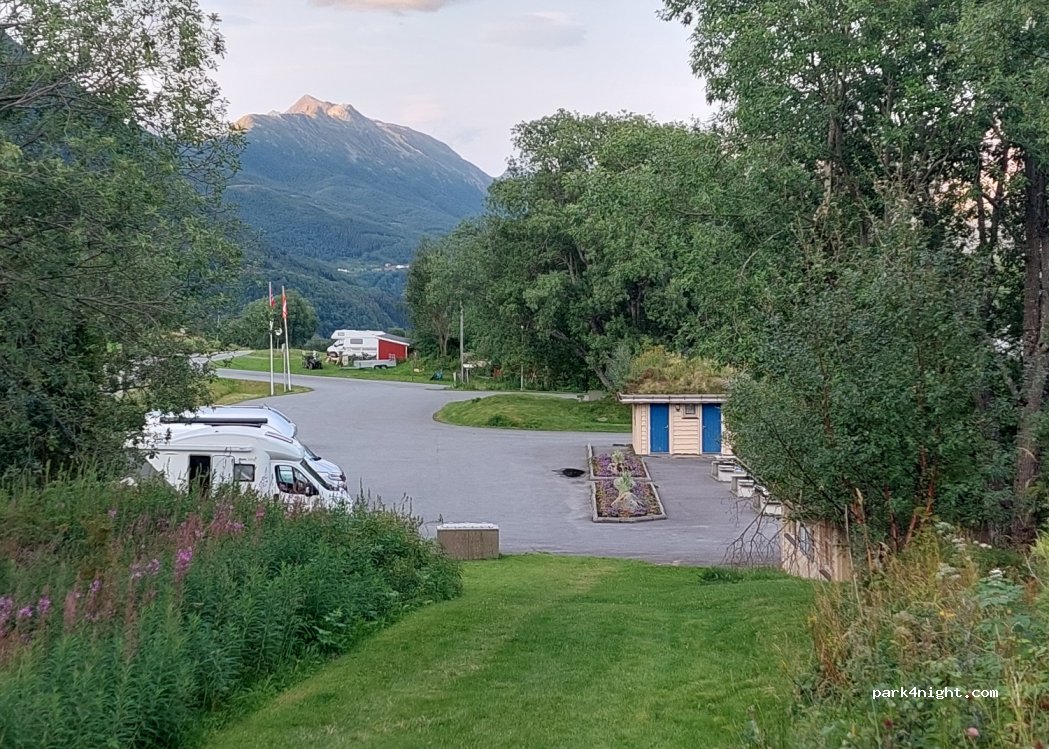 (8178) Halsa - 22 Riksvei 17 — foto 4