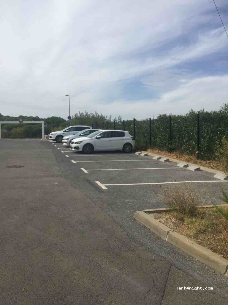 (83120) Sainte-Maxime - 21 Avenue de Casabianca — foto 2