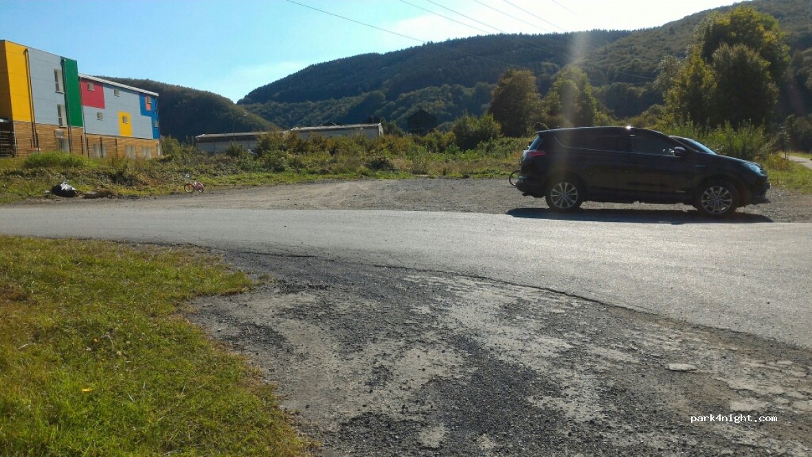 (08500) Revin - 474 Chemin du Vieux Chêne — foto