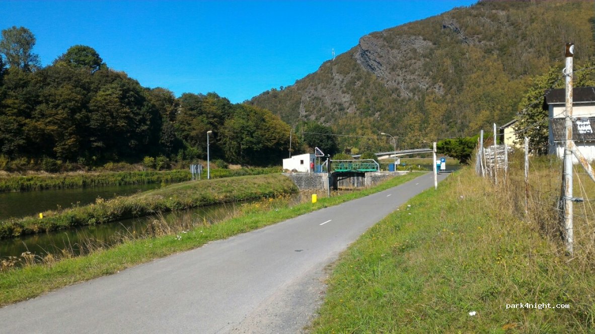 (08500) Revin - 474 Chemin du Vieux Chêne — foto 3